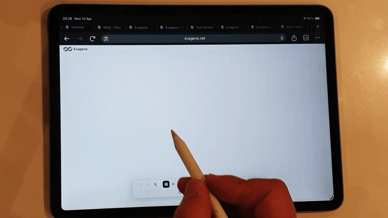 Natural Pedigree Drawing: drawing a family pedigree on an iPad with Apple Pencil in Evagene — gestures are recognised and converted into a structured genetic model in real time
